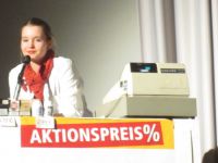Spielführerin / Verkäuferin Laura